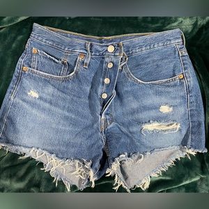 Size 30 Levi’s shorts